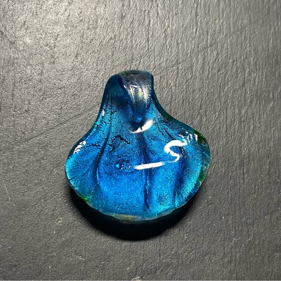 Hand Blown MCM Glass Ocean Shell Necklace Charm Blue Pink Green Coral Pendant - Picture 2 of 3